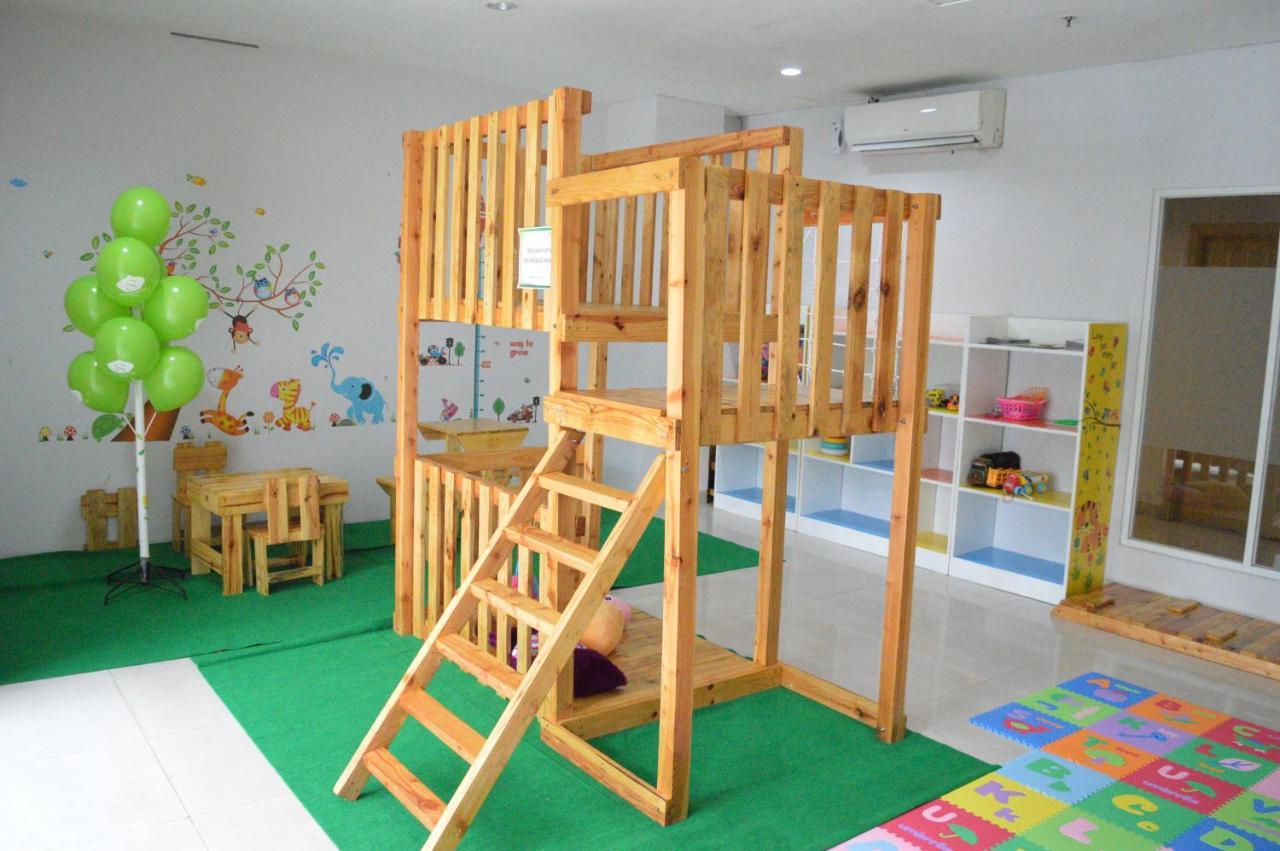 Lorin Syariah Solo Hotel Exterior foto