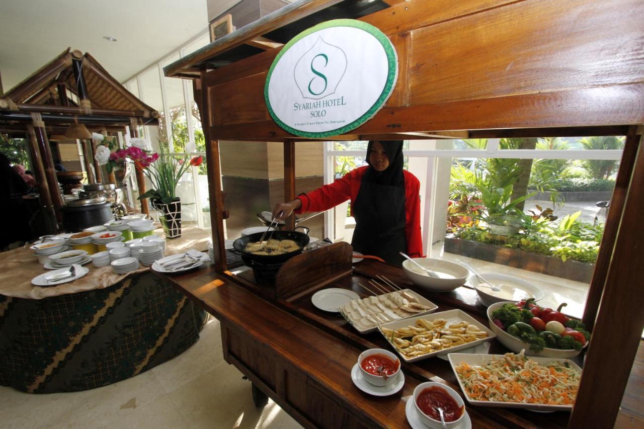 Lorin Syariah Solo Hotel Exterior foto